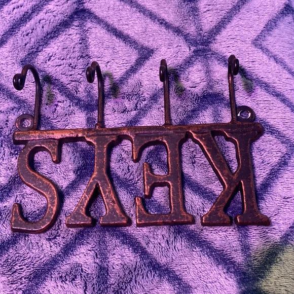 Keys - Picture 2 of 2